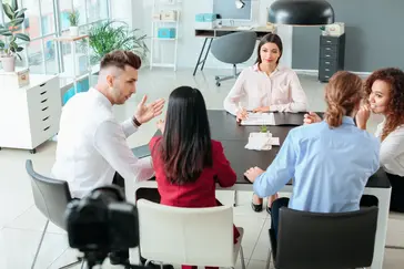 How leading companies use AI for HR
